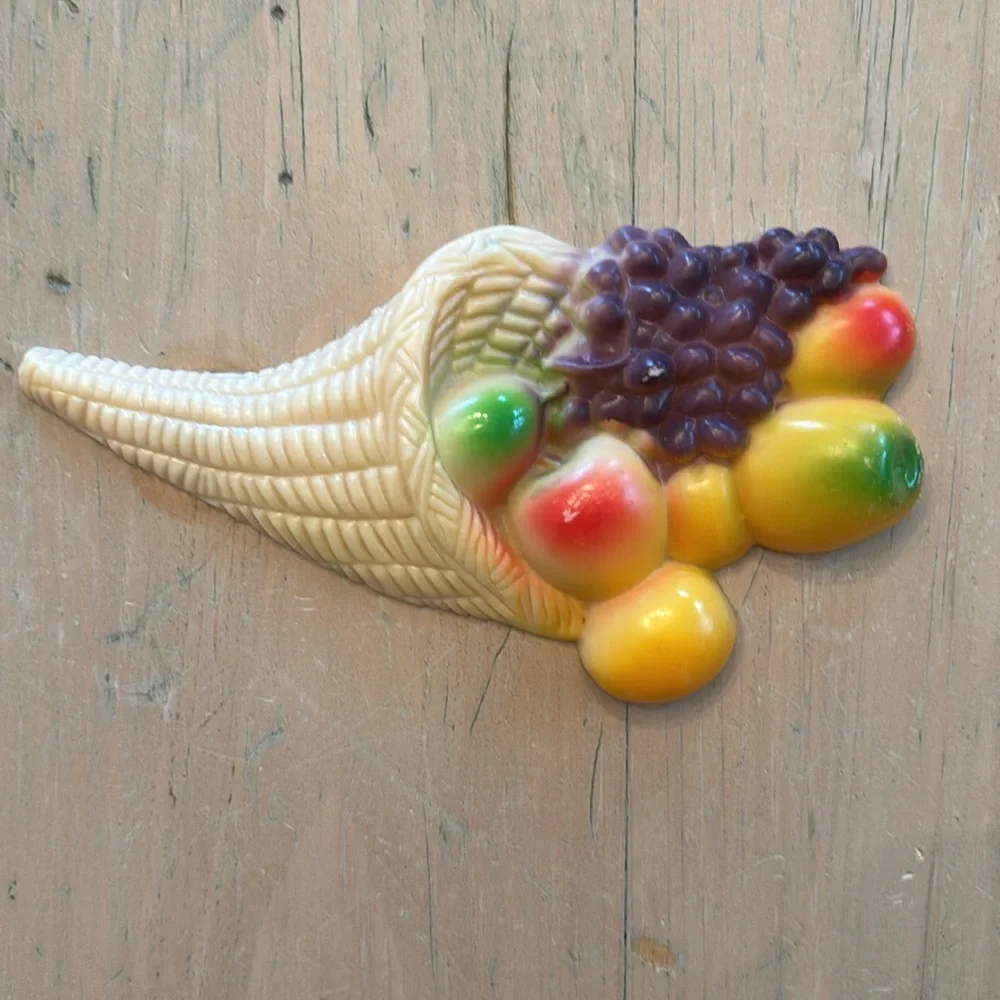 Vintage Thanksgiving and Cornucopia Cake Decorations